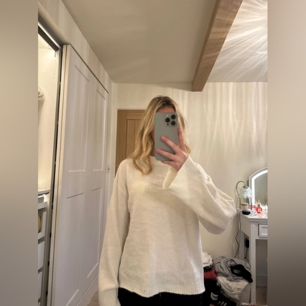 Elegant White Women's Sweater